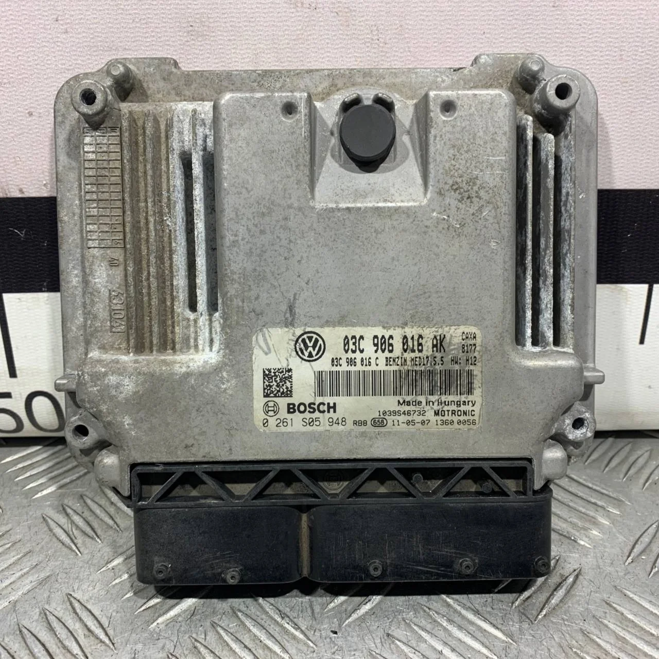 [Б/У] Блок управления двигателем (CAXA) Skoda Octavia [Код: 00331453 ]