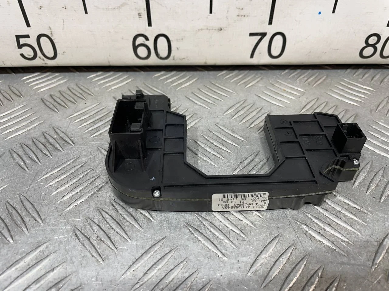 [Б/У] Блок электронный (подрулевой модуль) Audi [Код: 00657354 ]