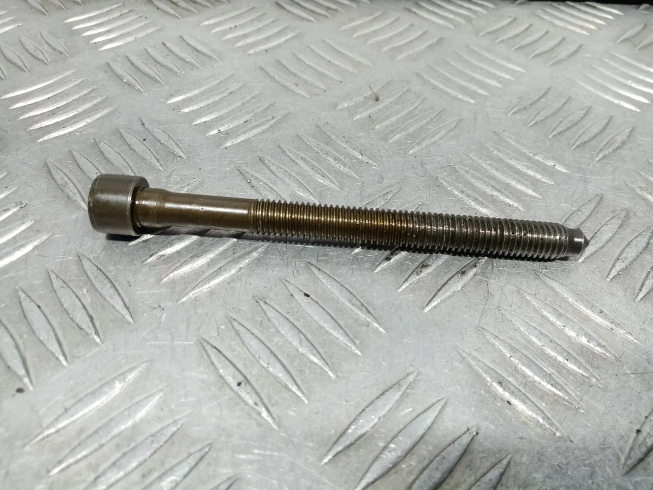 [Б/У] Болт головки блока [Код: 00585905 ]