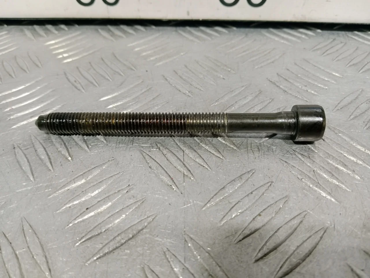 [Б/У] Болт головки блока [Код: 00633173 ]