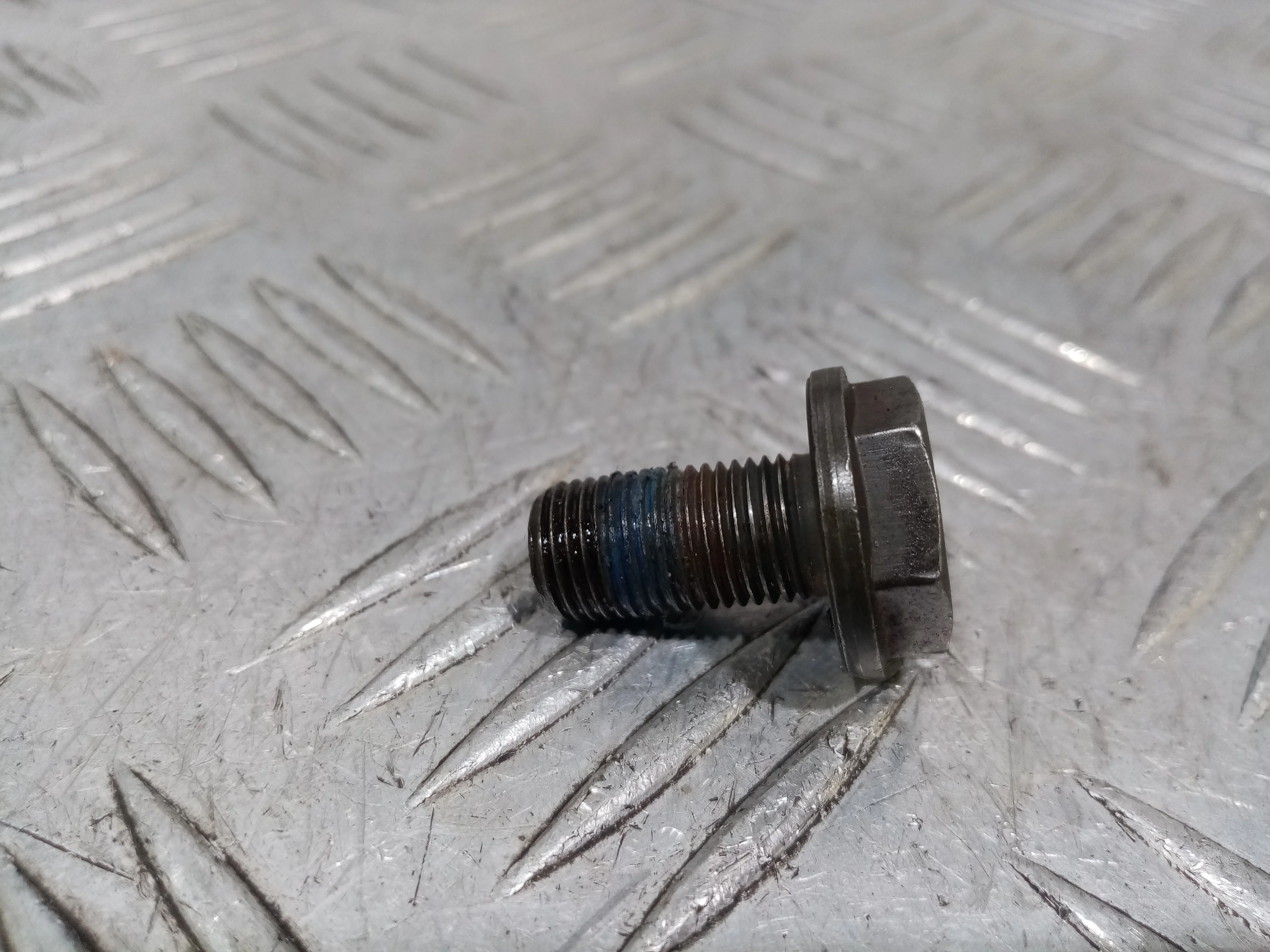 [Б/У] Болт маховика M10X1X19.5 VAG [Код: 00482918 ]