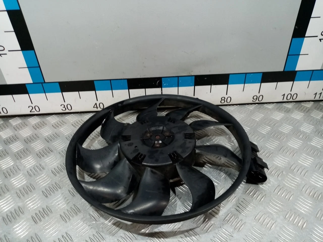 [Б/У] Вентилятор радиатора (600W / 420mm) [Код: 00660009 ]