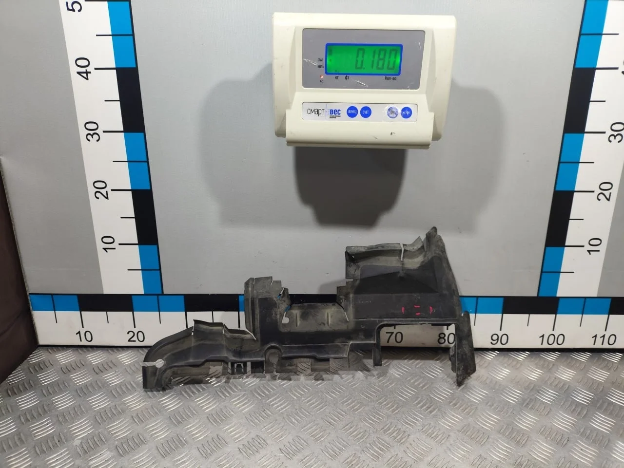 [Б/У] Воздуховод радиатора левый [Код: 00660230 ]