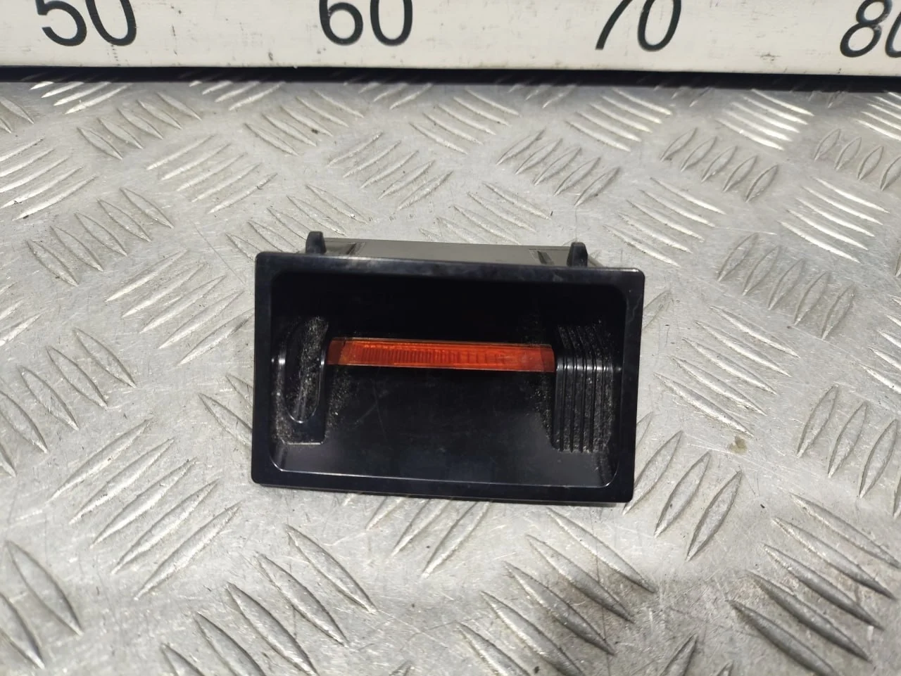 [Б/У] Вставка пепельницы Audi A4 B8 2007-2015 [Код: 00662329 ]