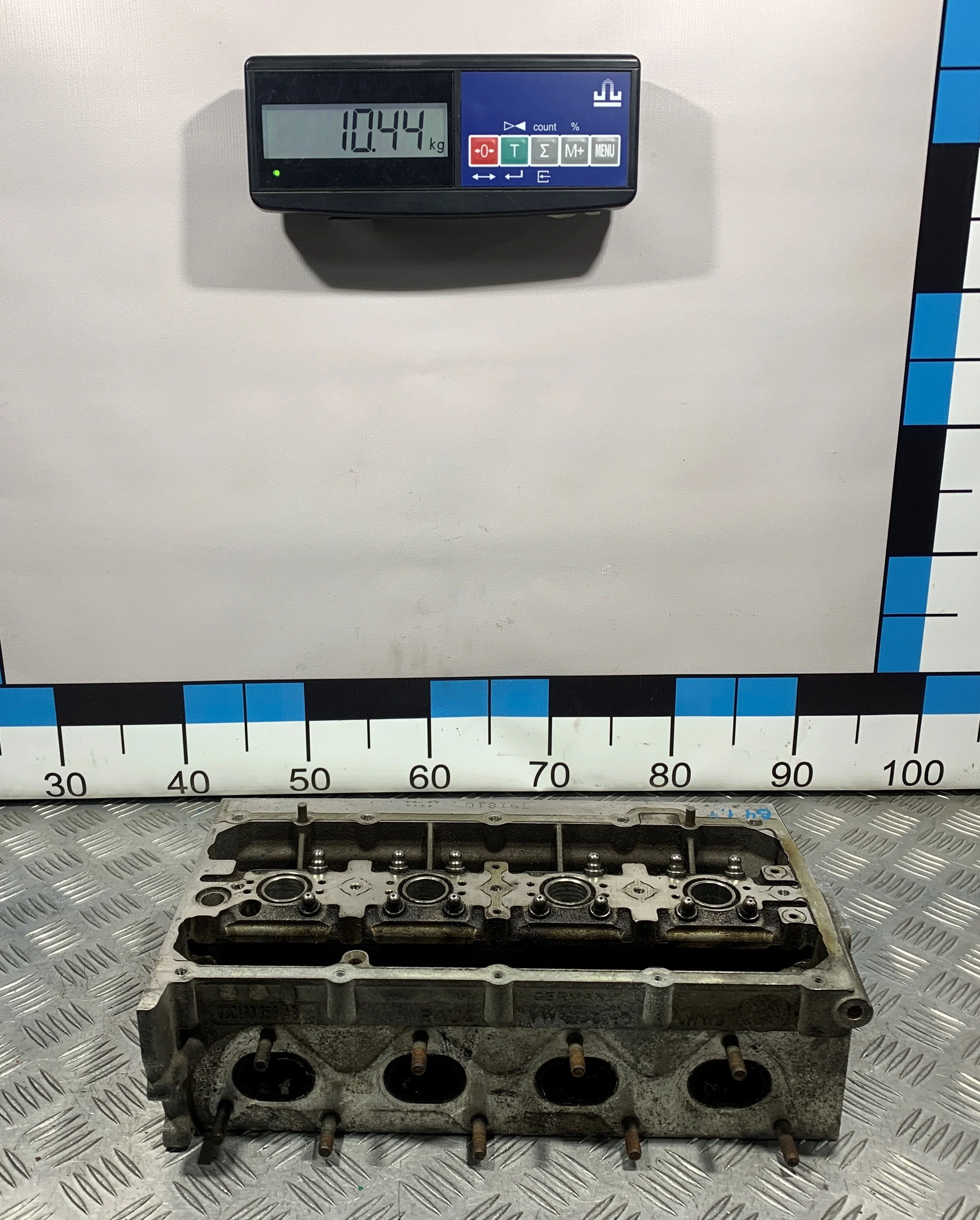 [Б/У] ГБЦ (без клапанов) VW Golf - без клапанов [Код: 00296119 ]