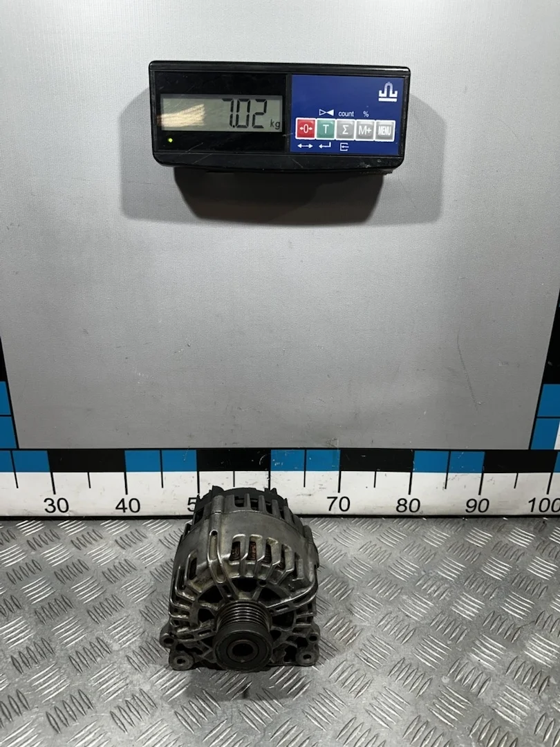 [Б/У] Генератор [Код: 00633132 ]