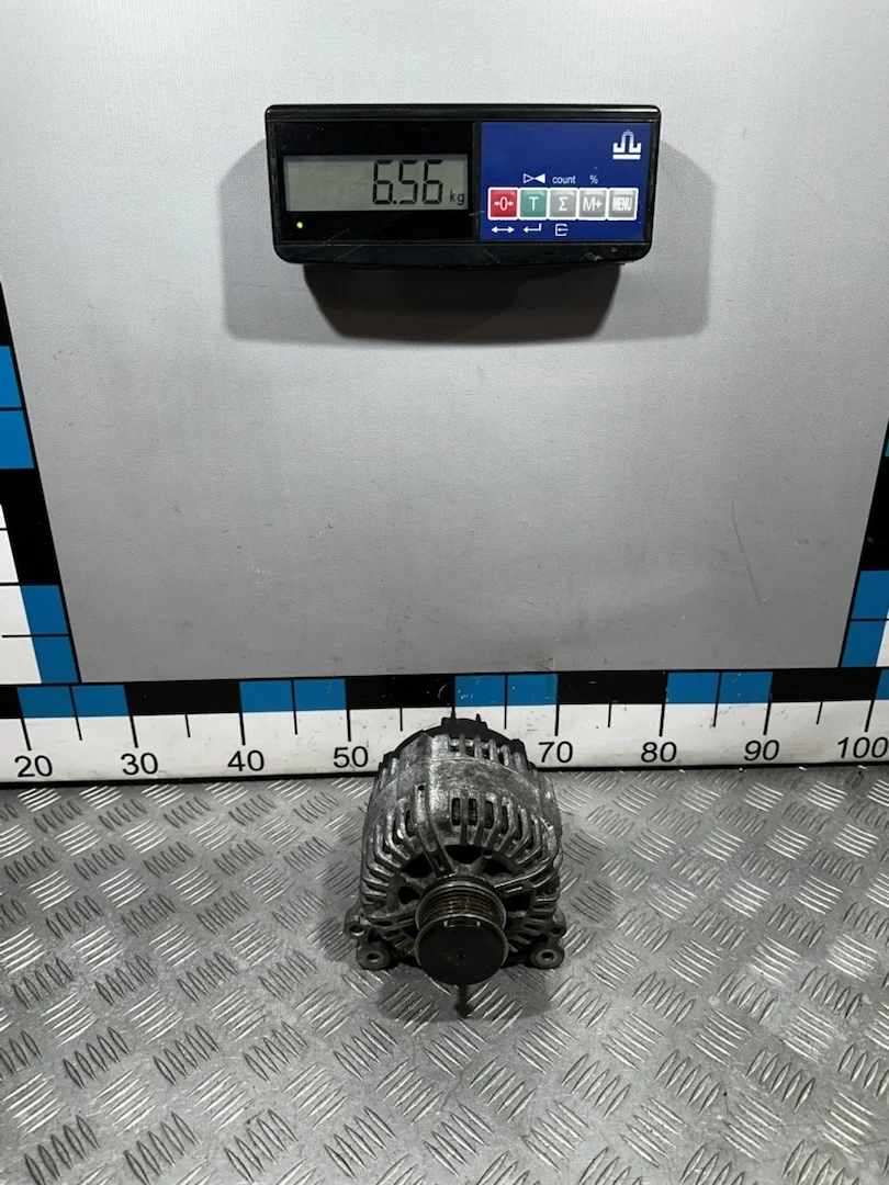 [Б/У] Генератор 12V / 140A [Код: 00624932 ]