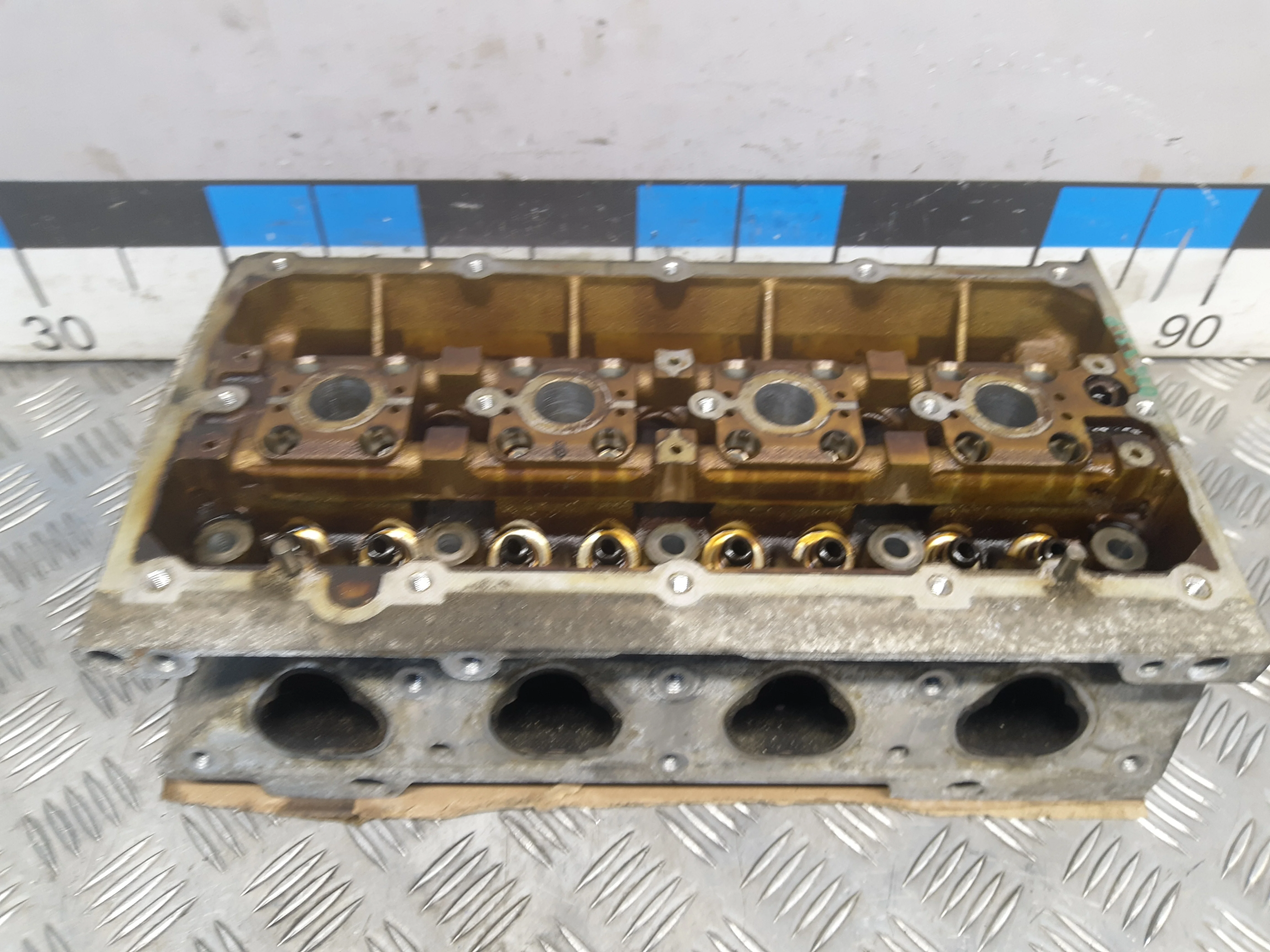 [Б/У] Головка блока цилиндров (1.4) VAG - пустая [Код: 00339734 ]