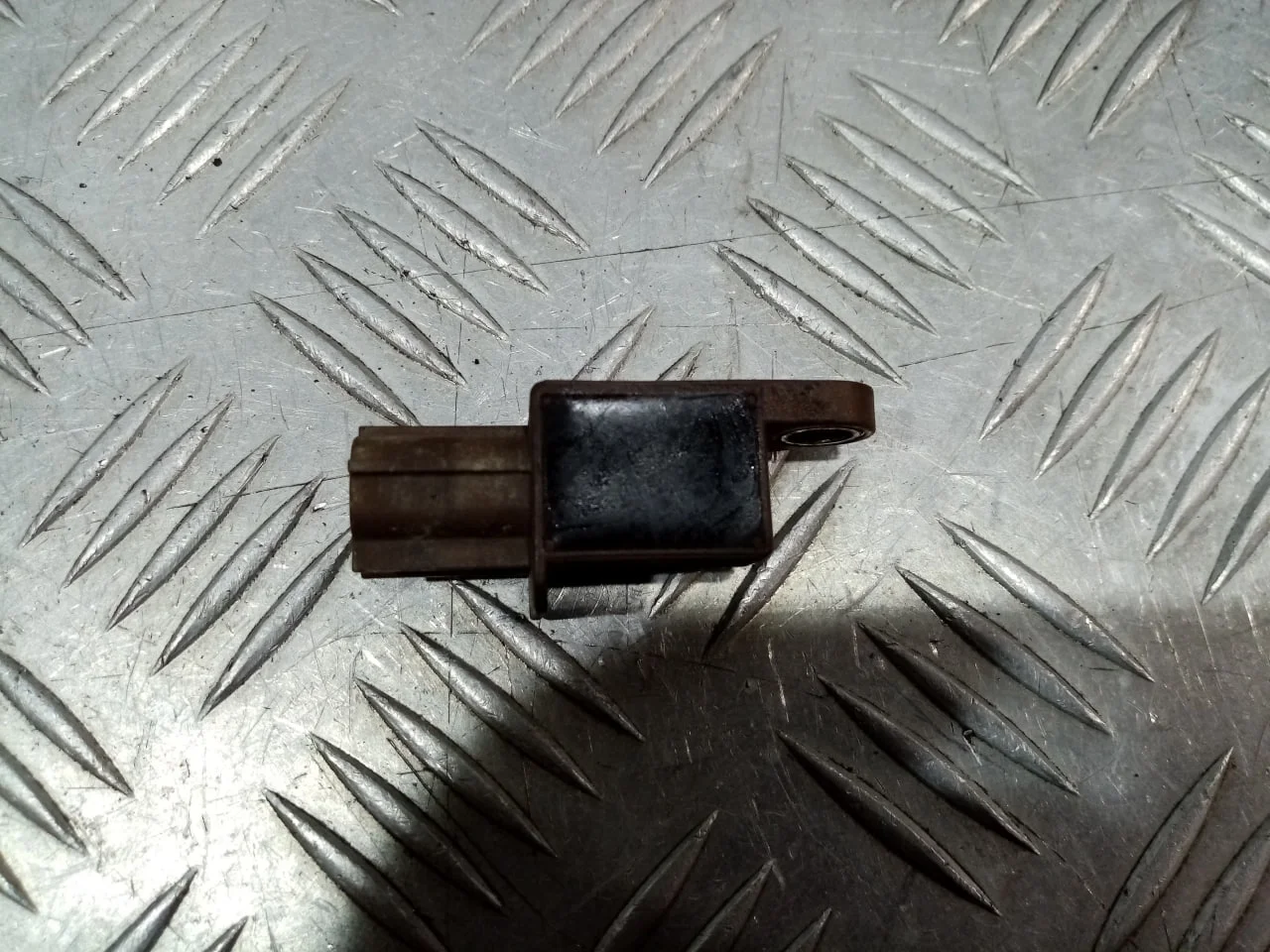[Б/У] Датчик AIR BAG - Дефект крепления [Незначительные дефекты] [Код: 00659833 ]