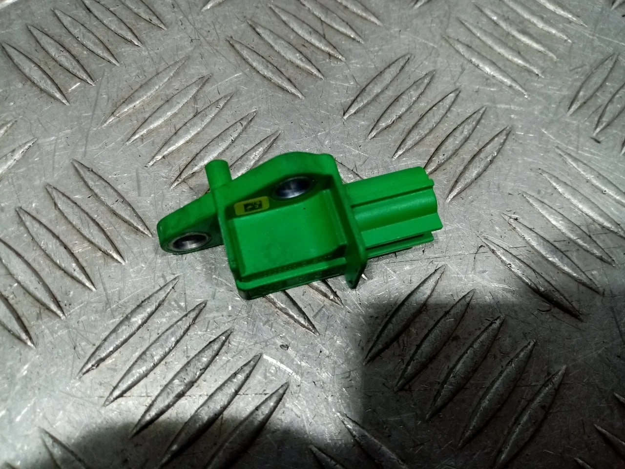 [Б/У] Датчик AIR BAG двери [Код: 00647590 ]