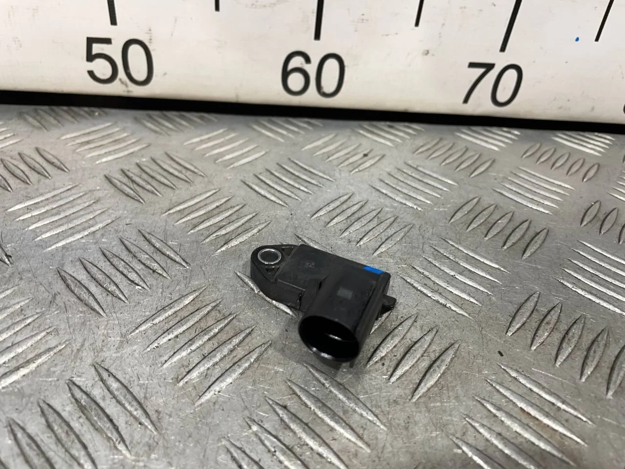 [Б/У] Датчик включения стоп сигнала [Код: 00638598 ]