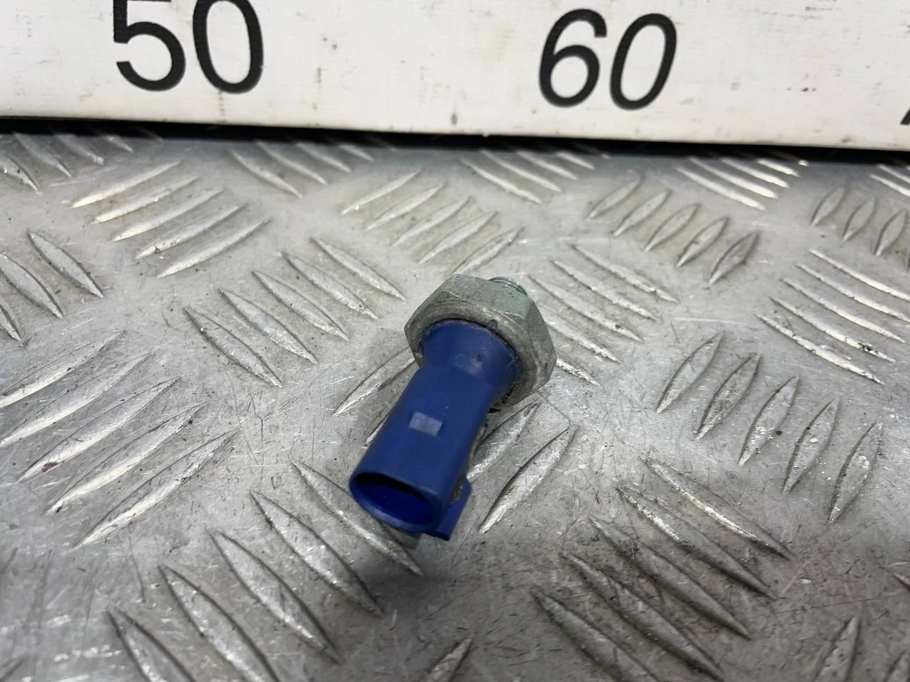 [Б/У] Датчик давления масла [Код: 00642488 ]