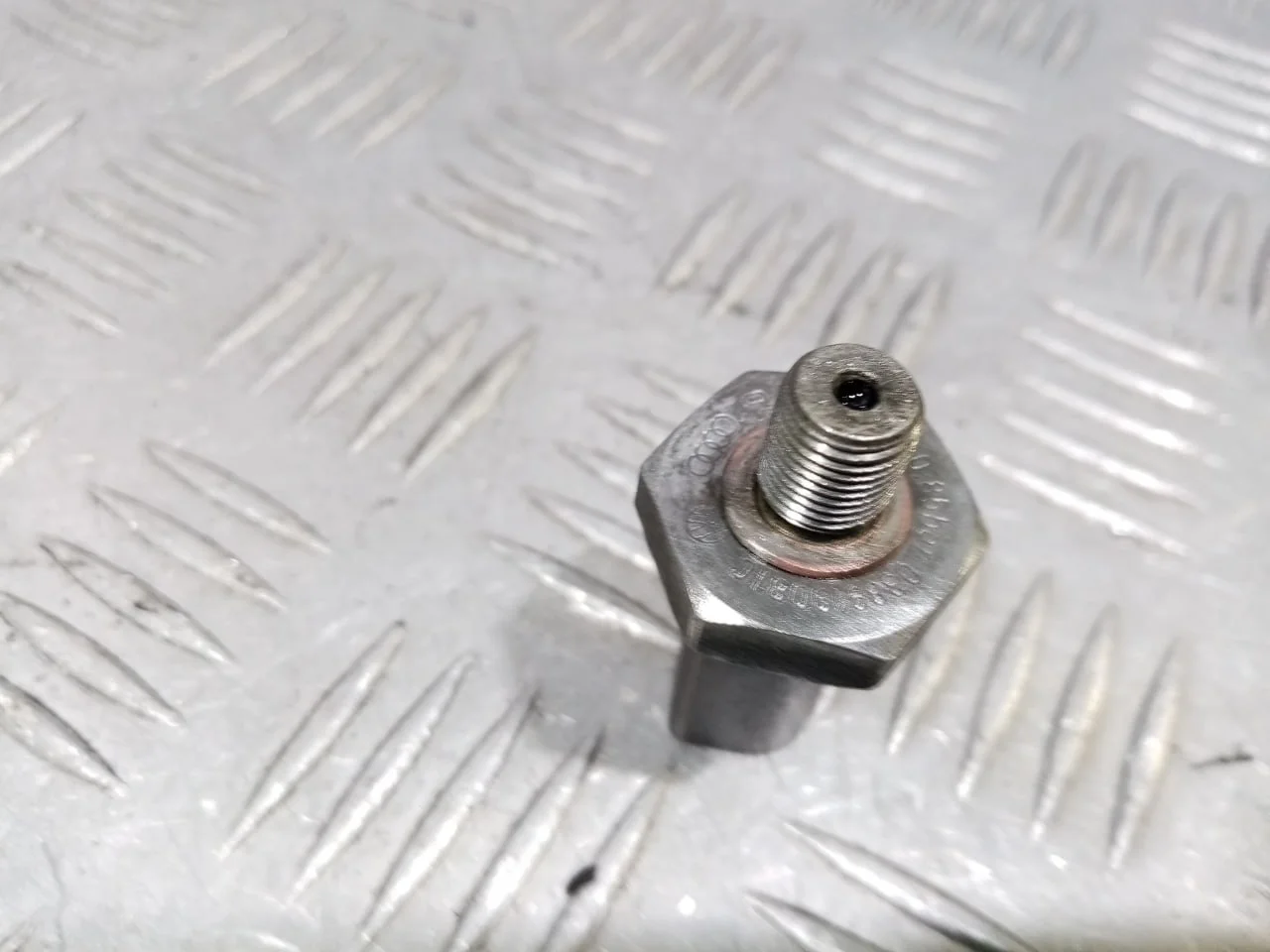 [Б/У] Датчик давления масла [Код: 00577500 ]