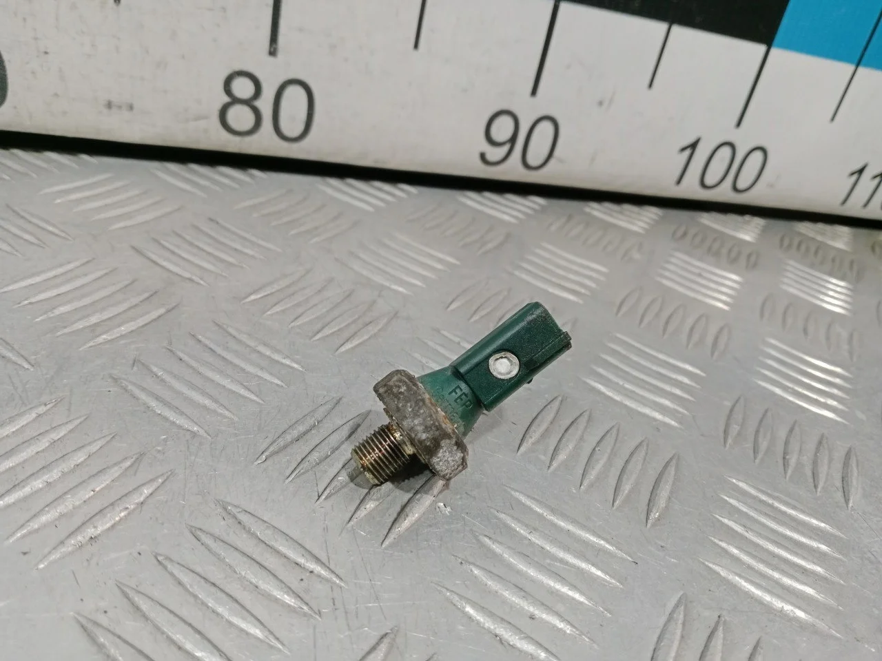 [Б/У] Датчик давления масла (зеленый) [Код: 00612276 ]