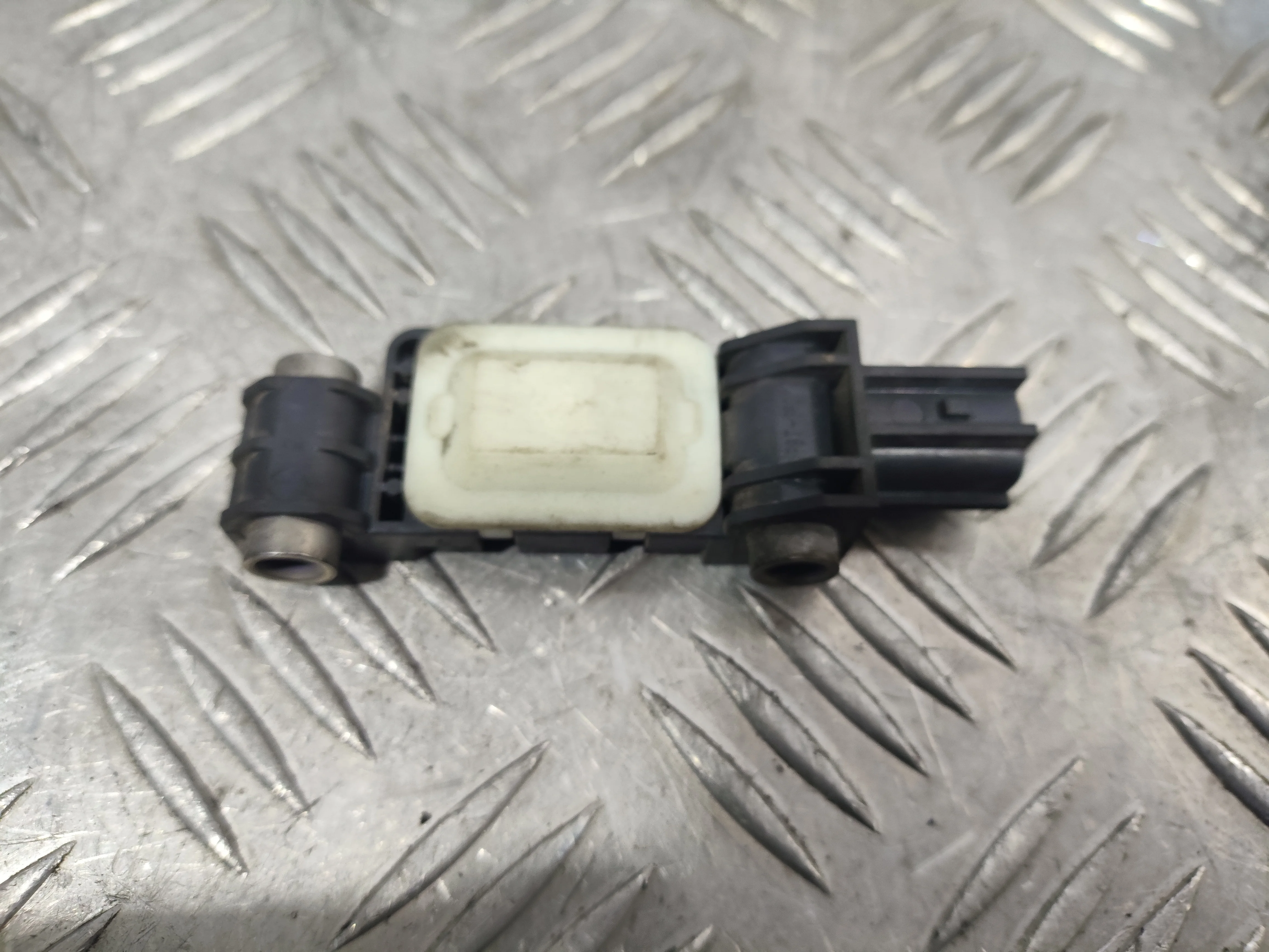 [Б/У] Датчик подушки безопасности VAG [Код: 00427372 ]