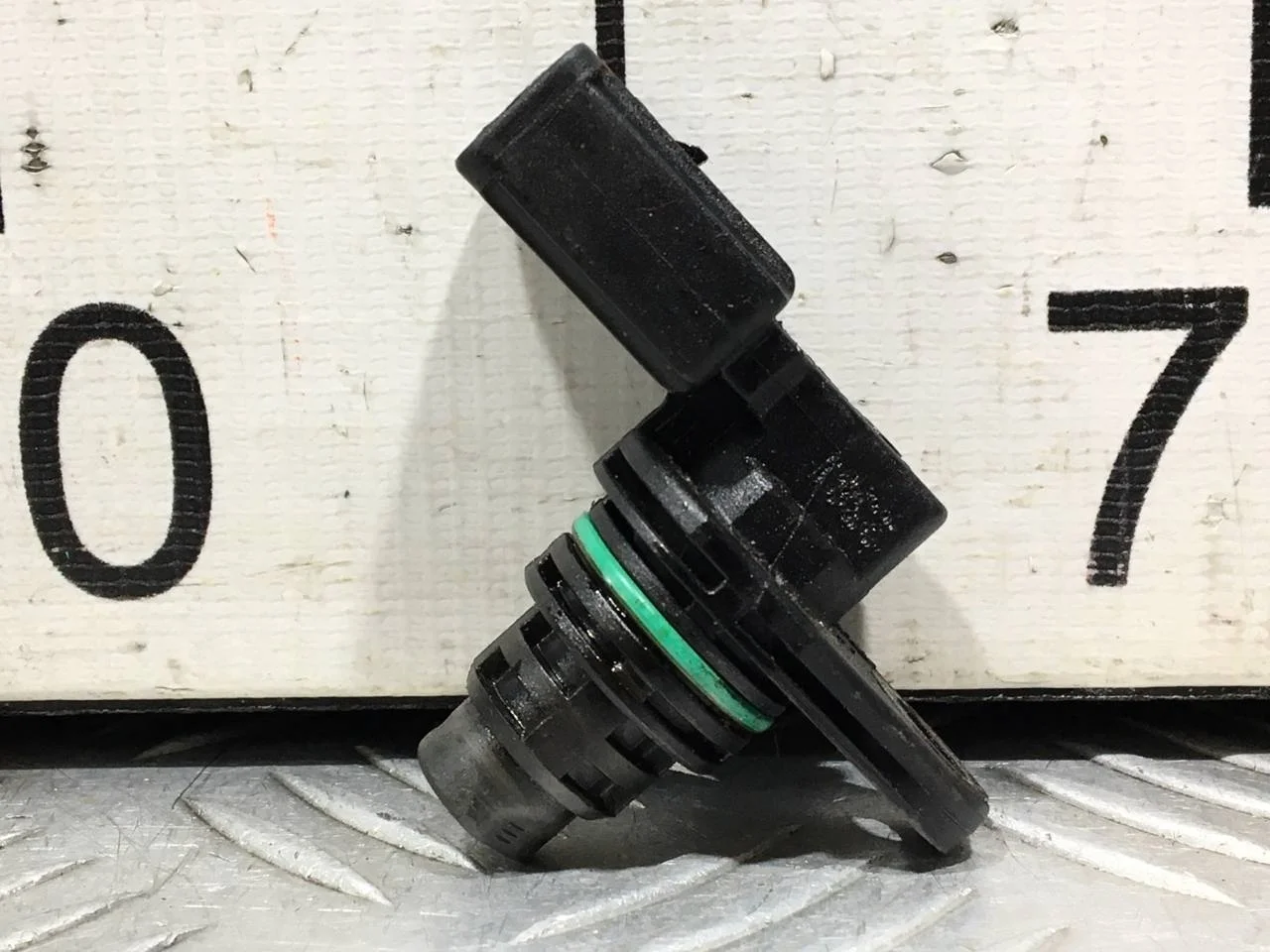 [Б/У] Датчик положения распредвала - (Состояние: Отличное, пробег 82т) [Код: 00685368 ]