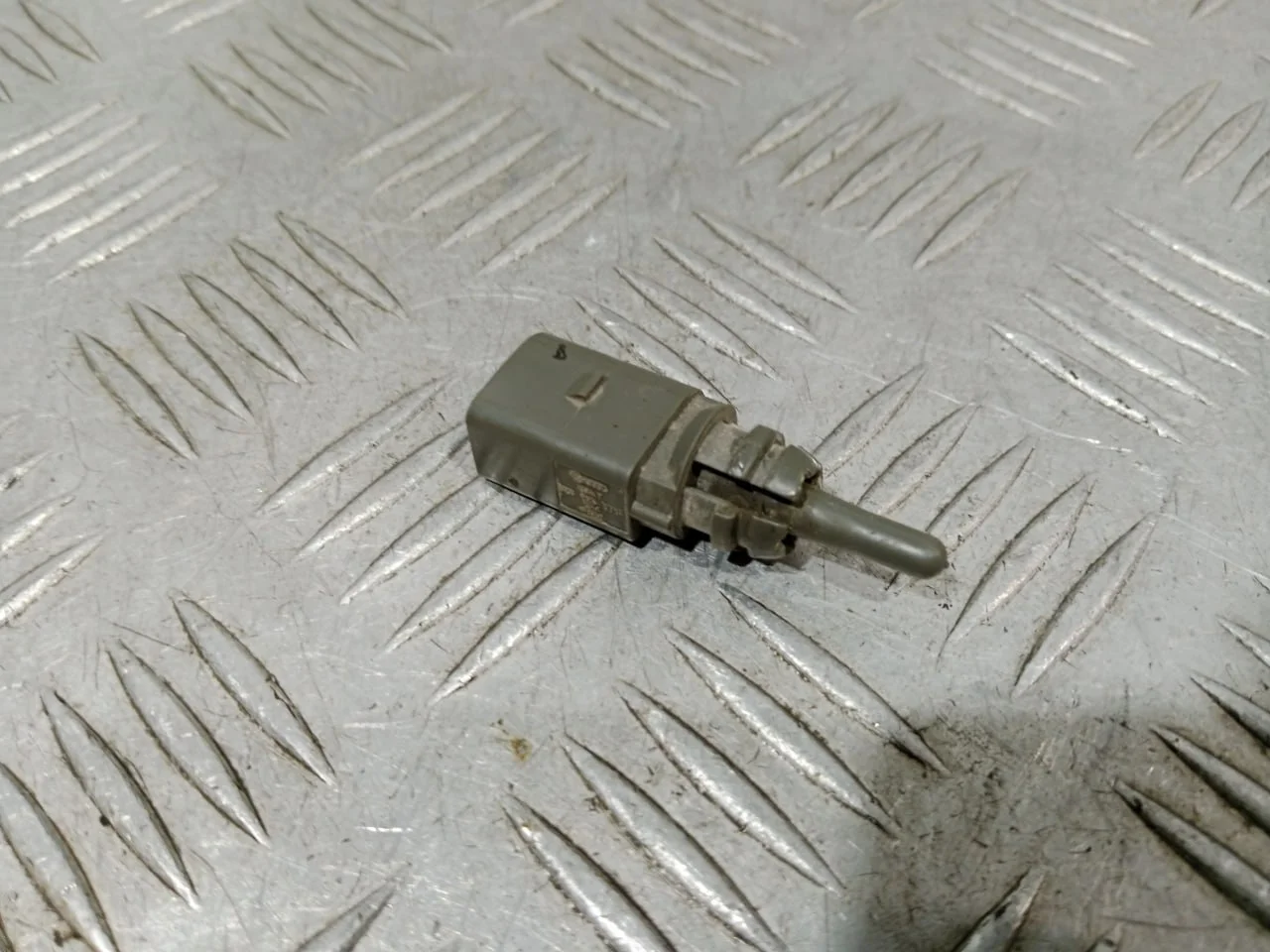 [Б/У] Датчик температуры наружного воздуха [Код: 00682343 ]