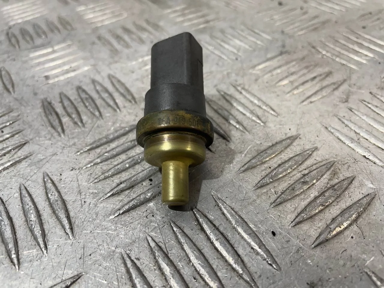 [Б/У] Датчик температуры охлаждающей жидкости [Код: 00607424 ]