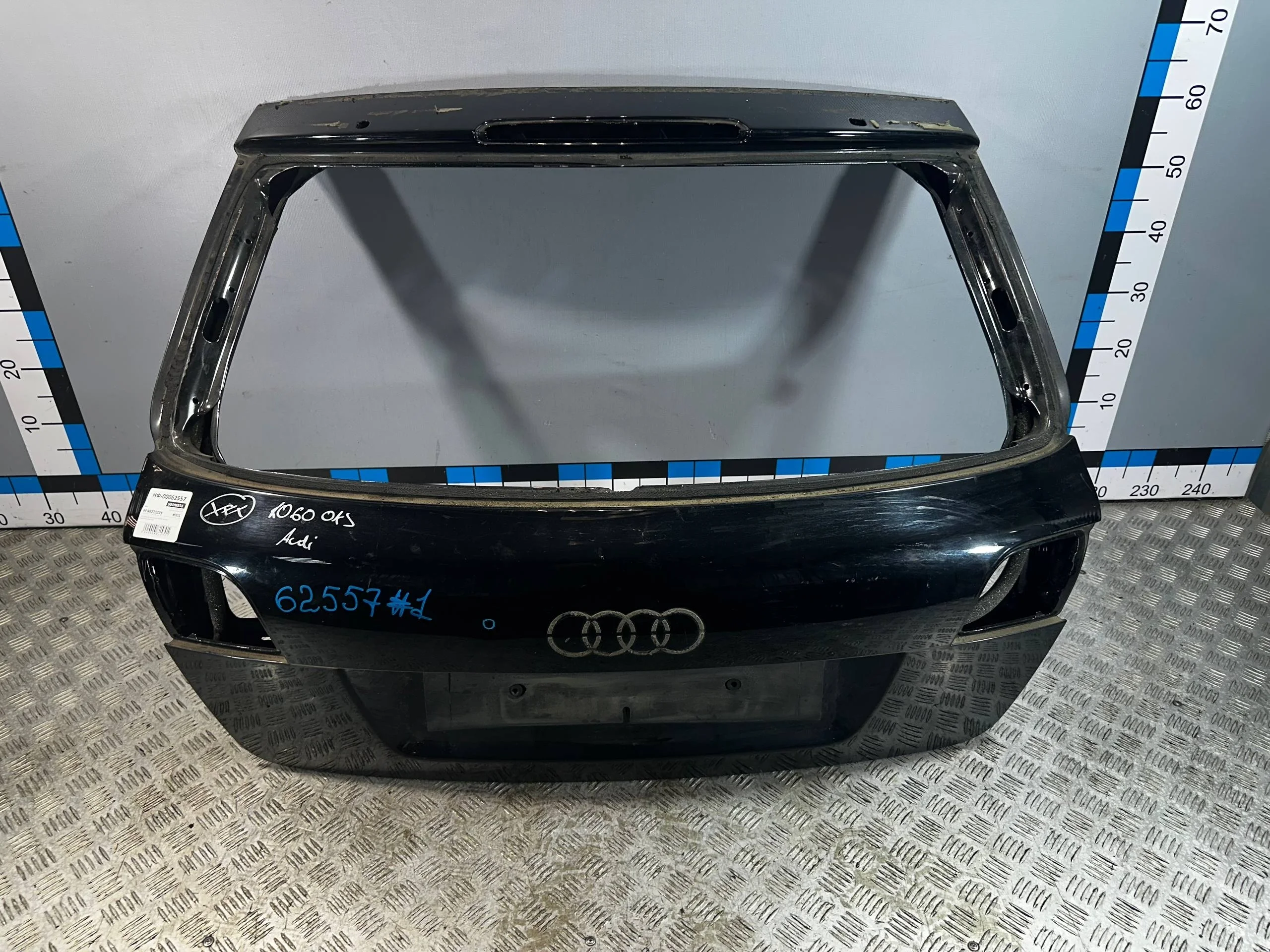 [Б/У] Дверь багажника Audi A3 8PA Sportback [Код: 00398858 ]