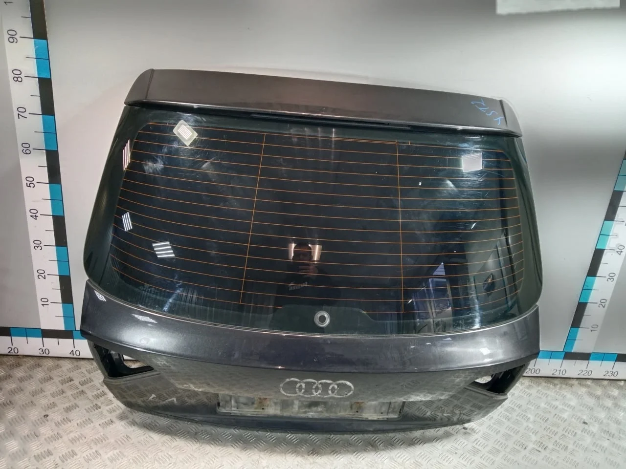 [Б/У] Дверь багажника универсал Audi A4 B8 - Стекло 8K9845501NVB продается отдельно [Код: 00673090 ]