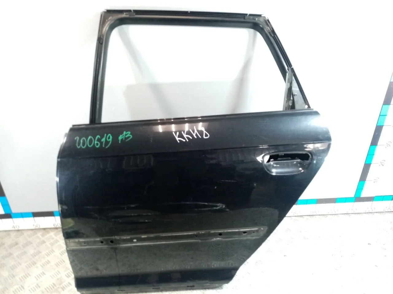 [Б/У] Дверь задняя левая Audi A3 Sportback (8PA) - Незначительные вмятины [ХОРОШЕЕ] [Код: 00650660 ]