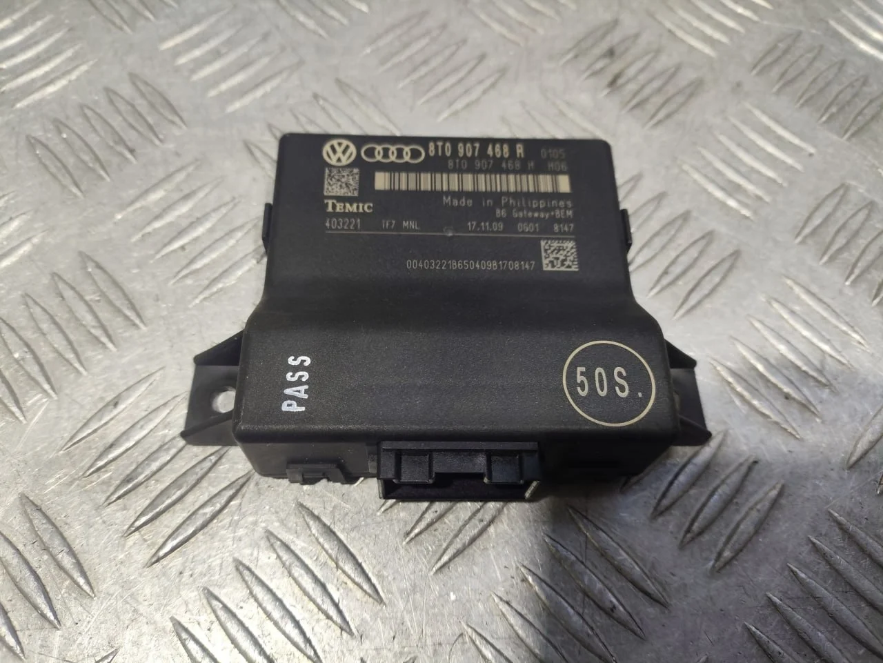 [Б/У] Диагностический интерфейс шин данных [Код: 00664466 ]