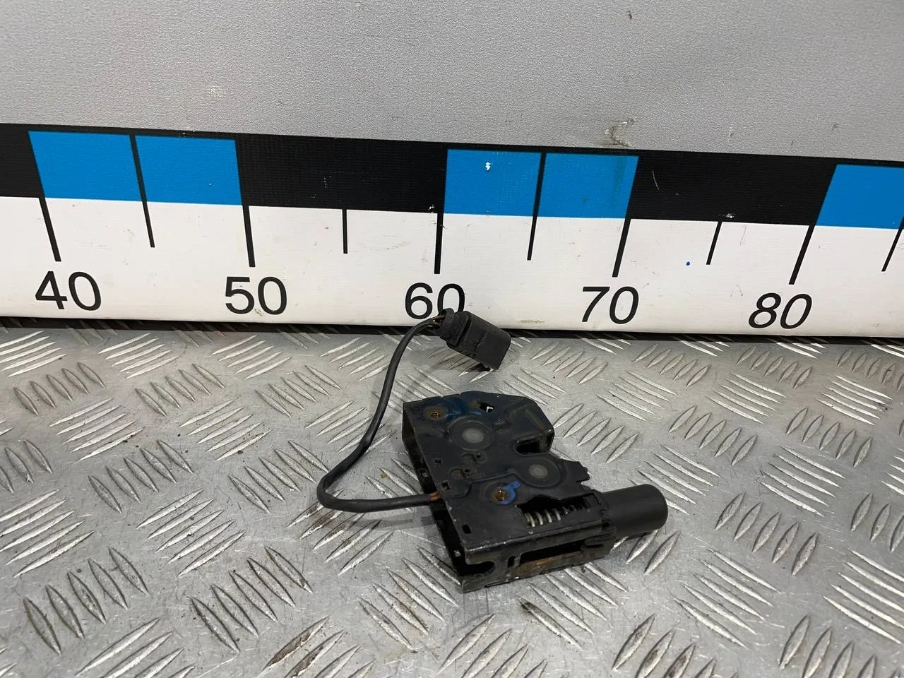 [Б/У] Замок капота [Код: 00622602 ]