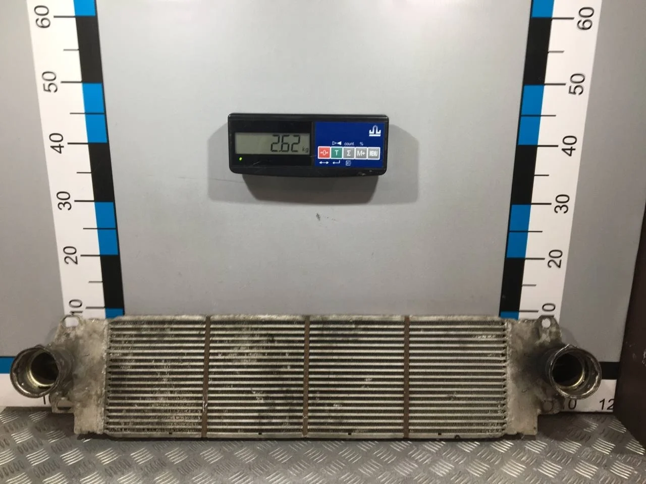 [Б/У] Интеркулер - (Состояние: незначительный дефект) [ХОРОШЕЕ] [Код: 00655558 ]