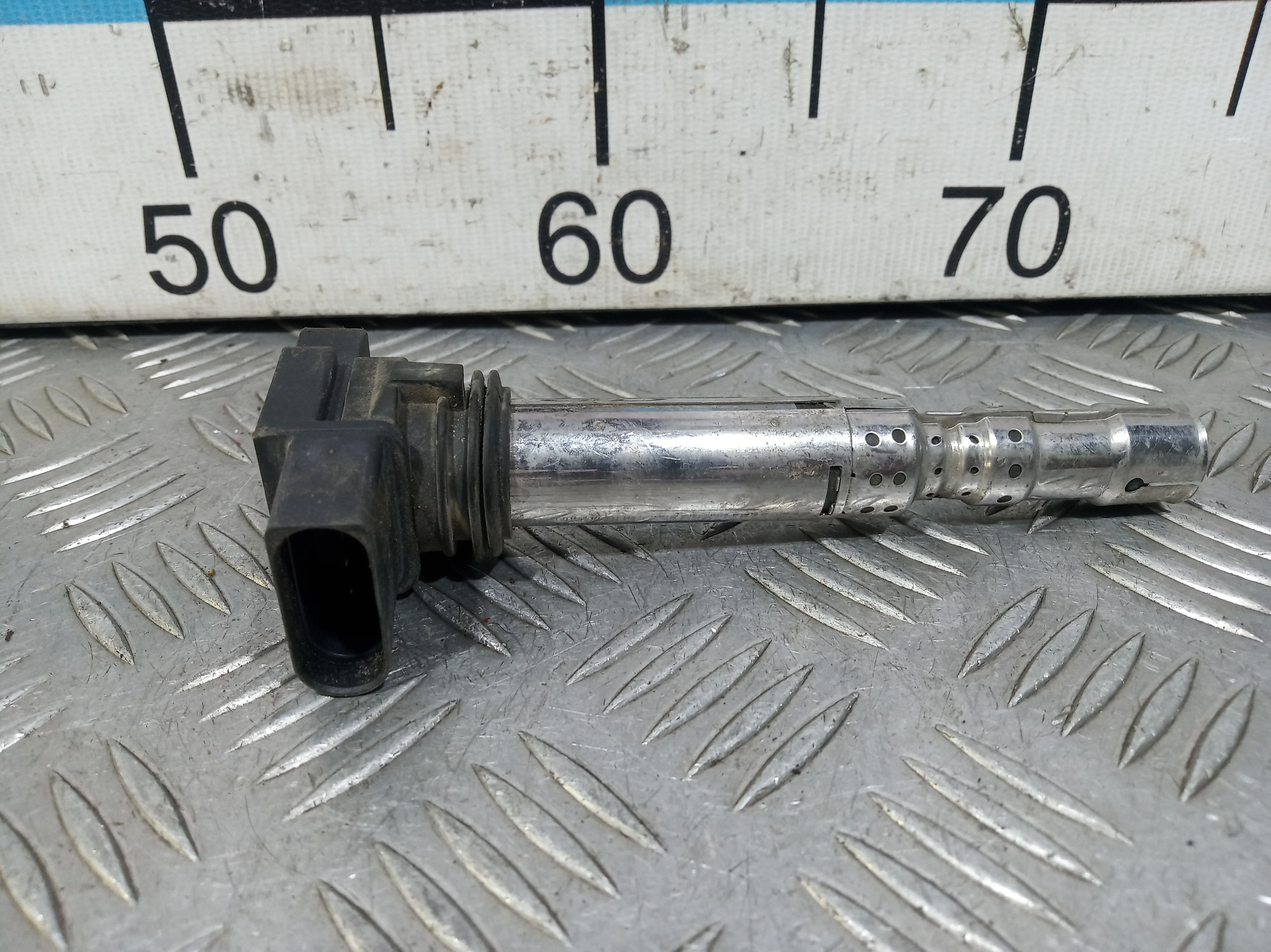 [Б/У] Катушка зажигания [Код: 00404058 ]