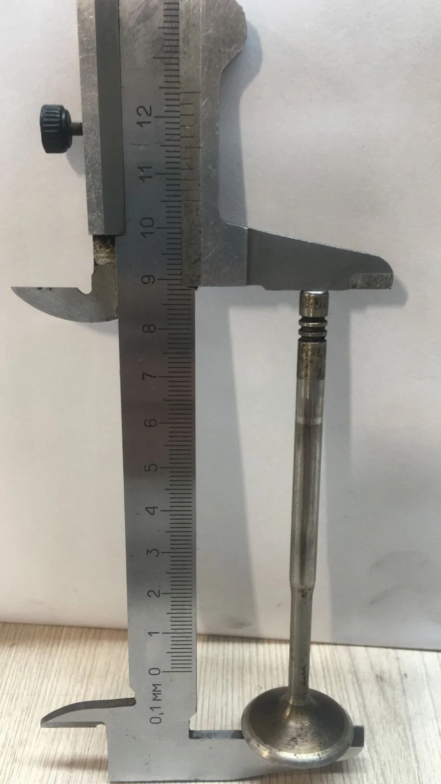 [Б/У] Клапан впускной 26.9x6x105.1 [Код: 00385000 ]