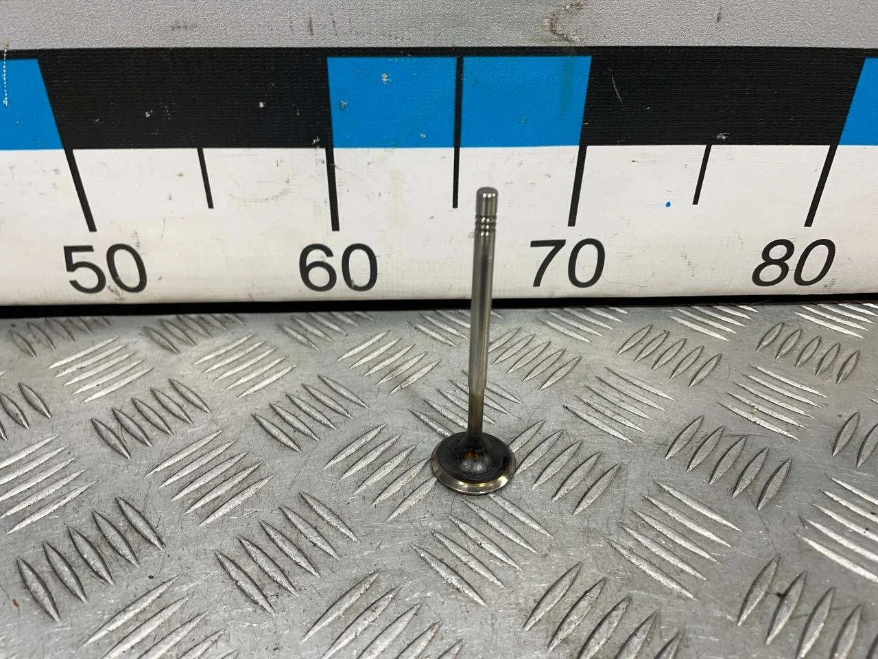 [Б/У] Клапан впускной Audi VW Skoda Seat [Код: 00636581 ]