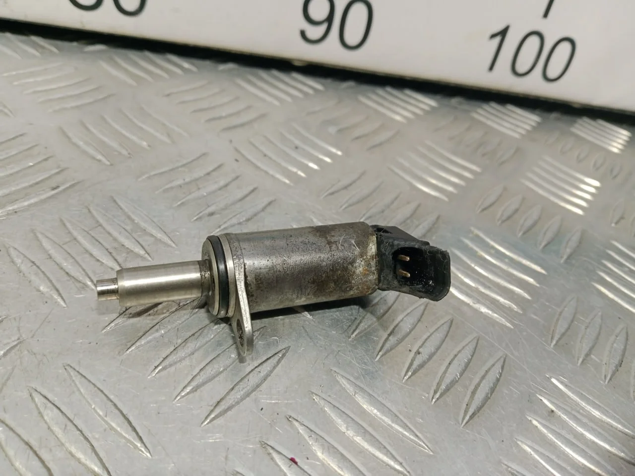 [Б/У] Клапан электромагнитный - Дефект разъема [Незначительные дефекты] [Код: 00641068 ]