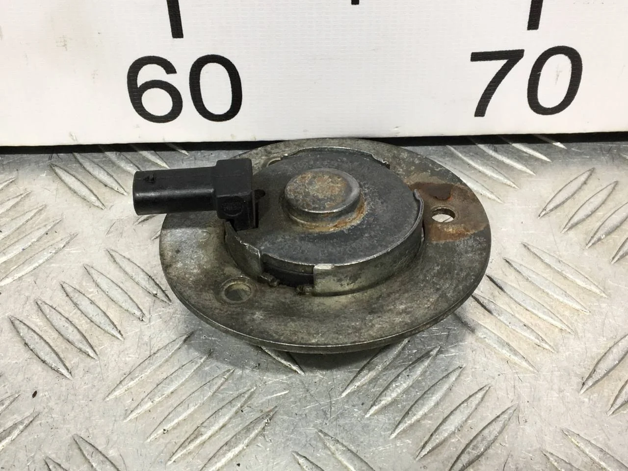 [Б/У] Клапан электромагнитный изменения фаз ГРМ [Код: 00615234 ]