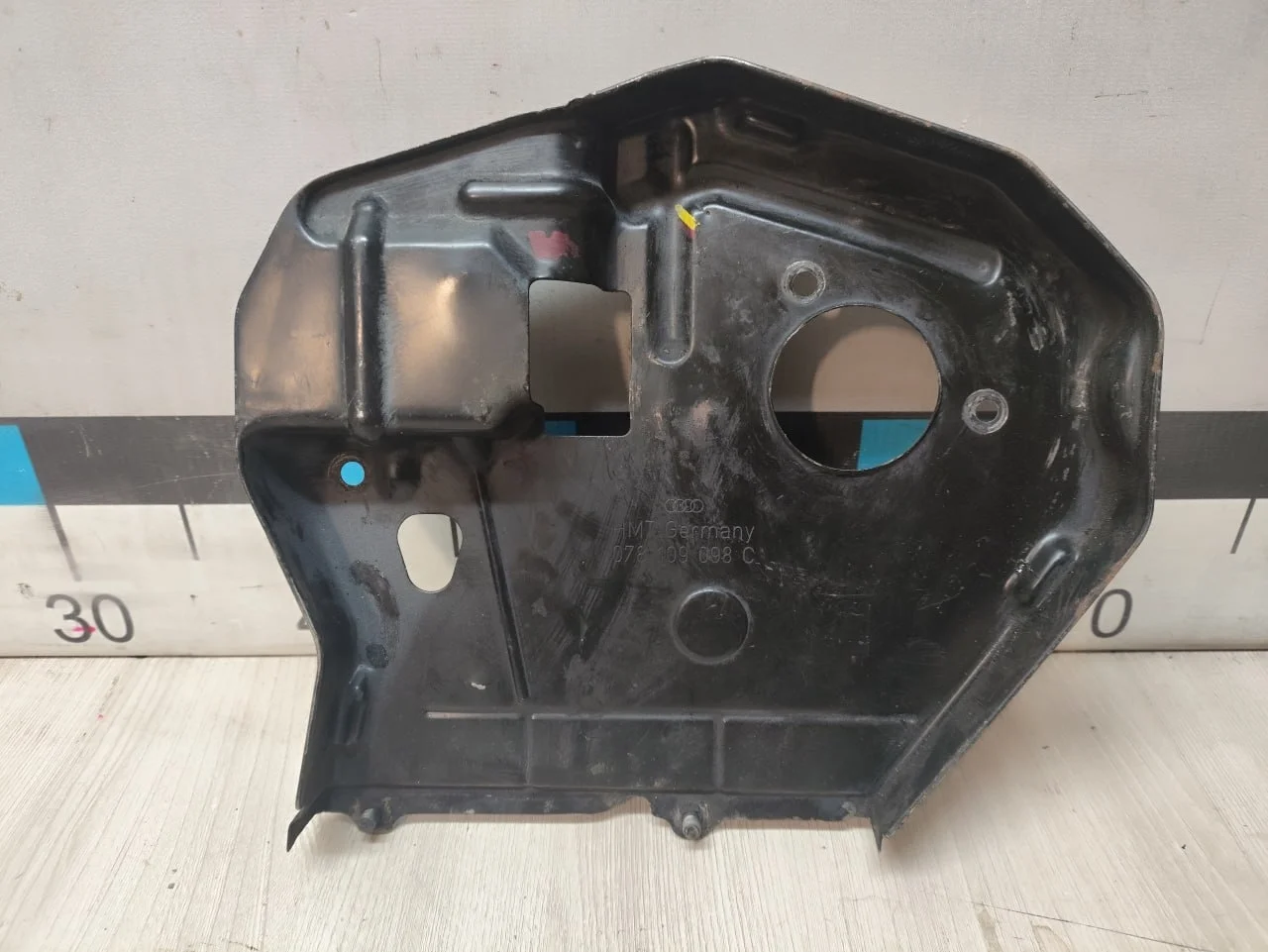 [Б/У] Кожух ремня ГРМ левый внутр [Код: 00297463 ]