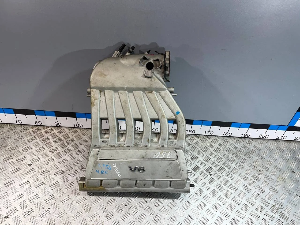 [Б/У] Коллектор впускной [Код: 00635108 ]