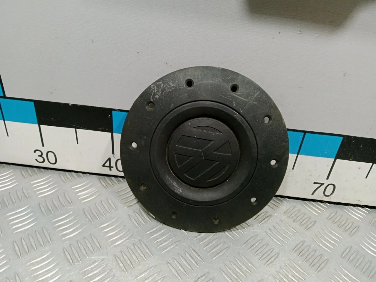 [Б/У] Колпак декоративный VW Transporter T5 - Сколы [Незначительные дефекты] [Код: 00669002 ]