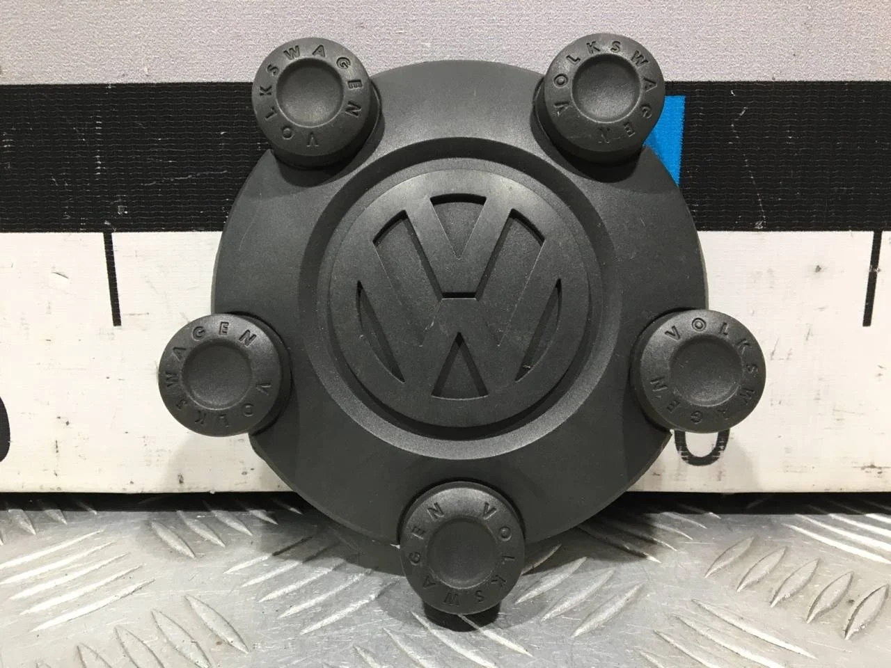 [Б/У] Колпак декоративный на колесо [Код: 00665678 ]