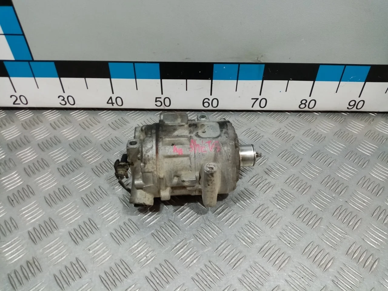 [Б/У] Компрессор кондиционера - Без шкива [ХОРОШЕЕ] [Код: 00626821 ]