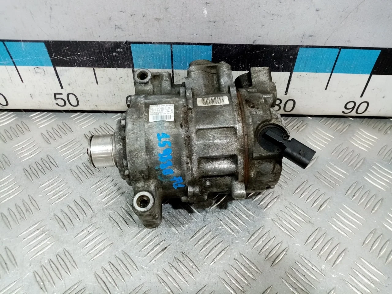 [Б/У] Компрессор кондиционера - Без шкива [ХОРОШЕЕ] [Код: 00611486 ]