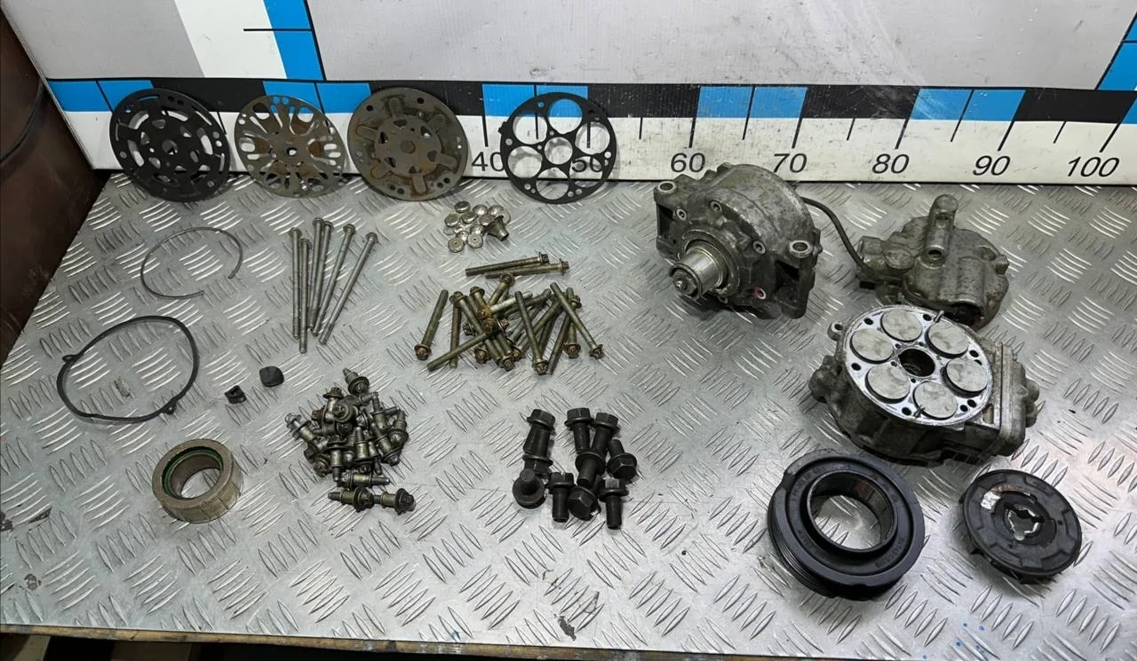 [Б/У] Компрессор кондиционера Audi A4 A6 - на запчасти [Под ремонт] [Код: 00311237 ]