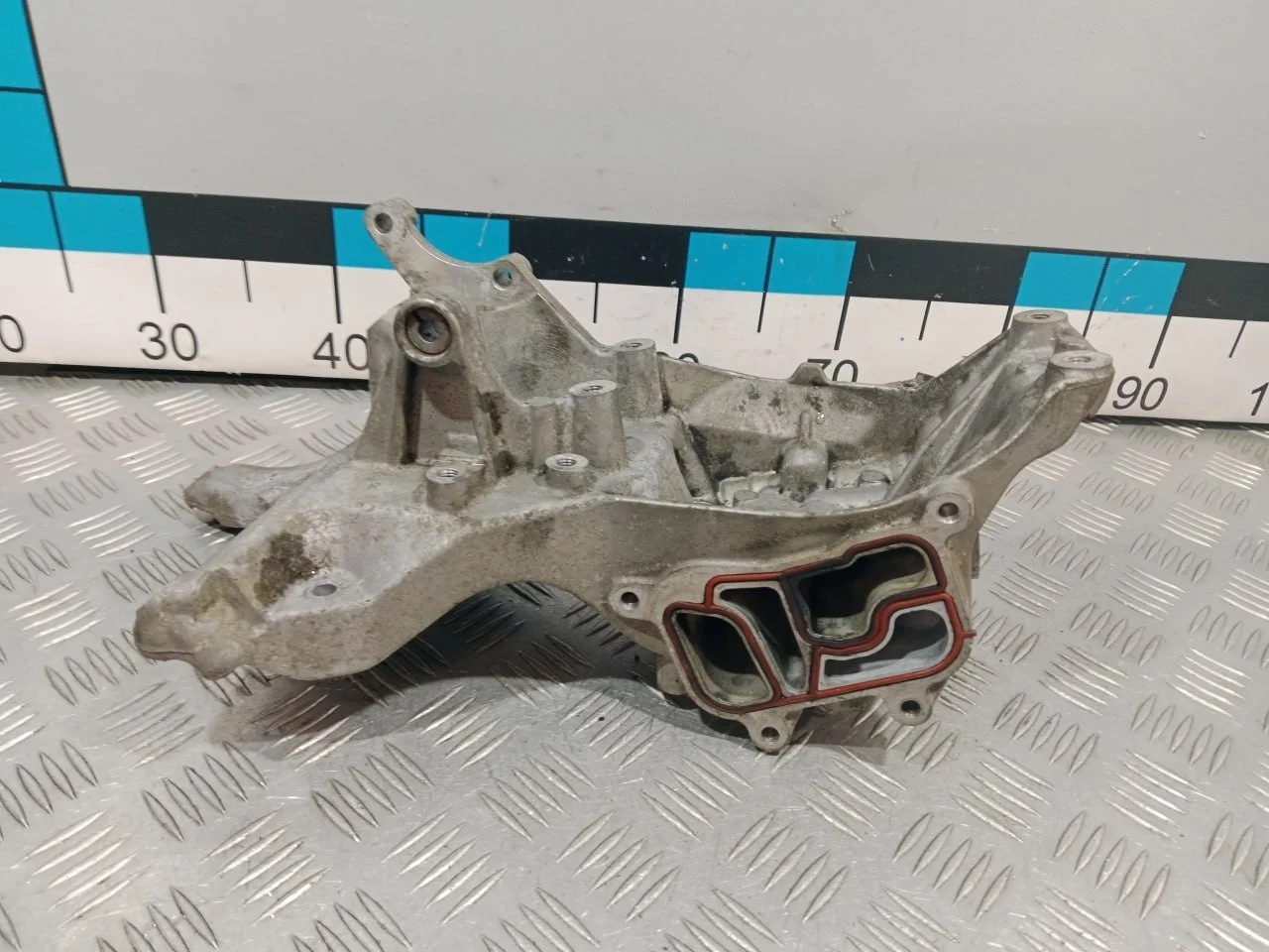 [Б/У] Кронштейн генератора [Код: 00641897 ]