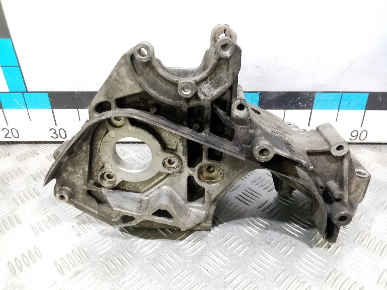 [Б/У] Кронштейн генератора VW Crafter [Код: 00577630 ]