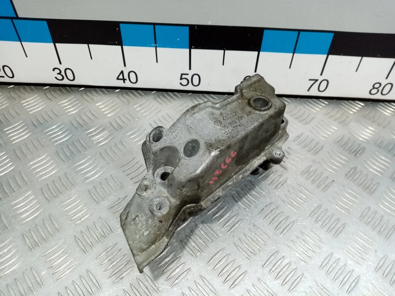 [Б/У] Кронштейн двигателя правый Golf Altea Leon [Код: 00628401 ]