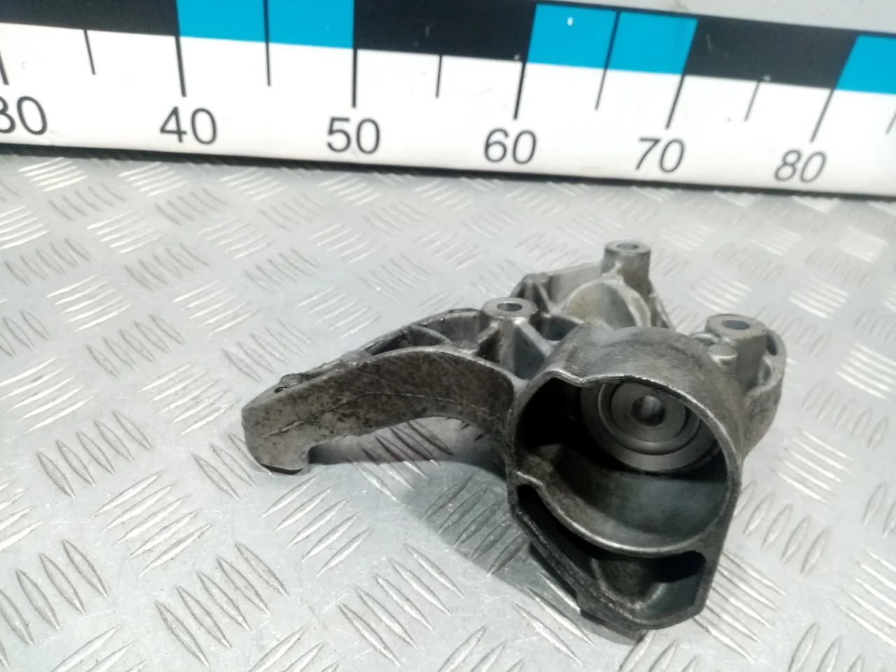 [Б/У] Кронштейн кондиционера [Код: 00622328 ]