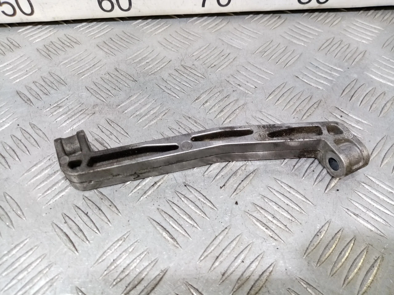 [Б/У] Кронштейн КПП [Код: 00531326 ]