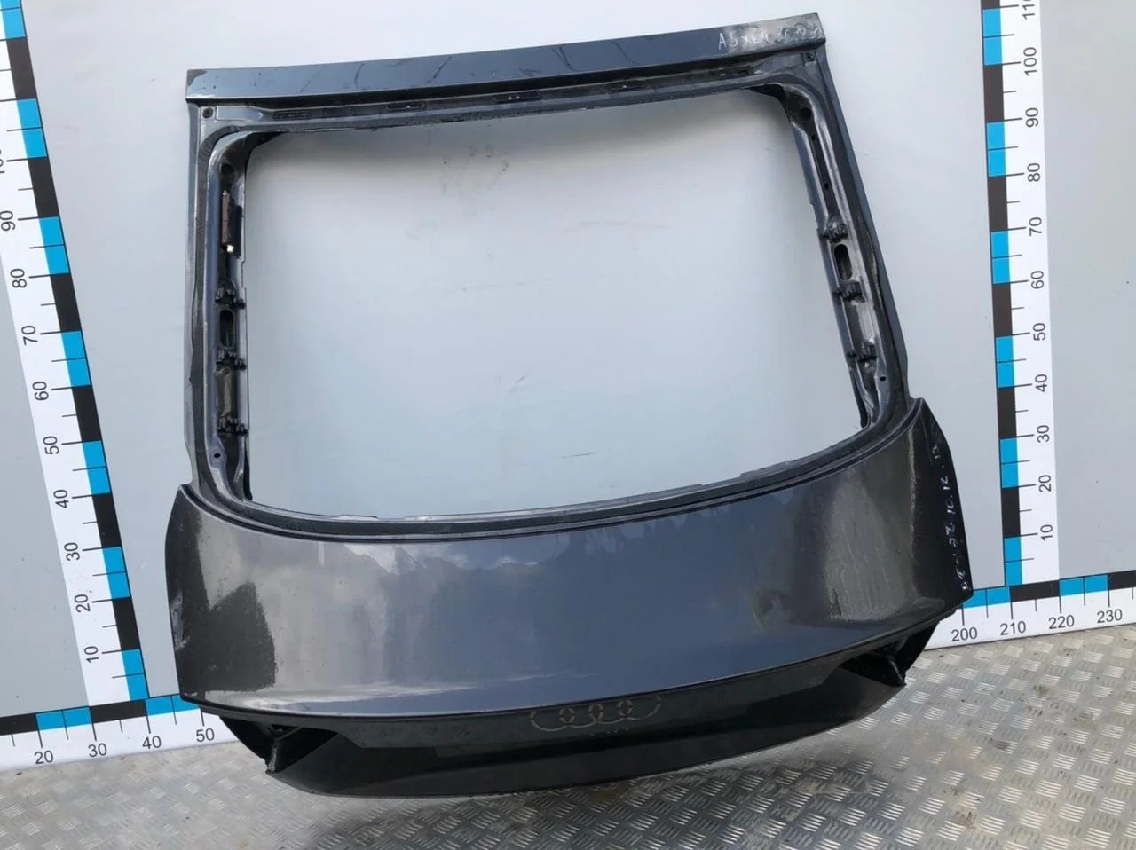 [Б/У] Крышка багажника Audi A5 B8 [Код: 00316656 ]