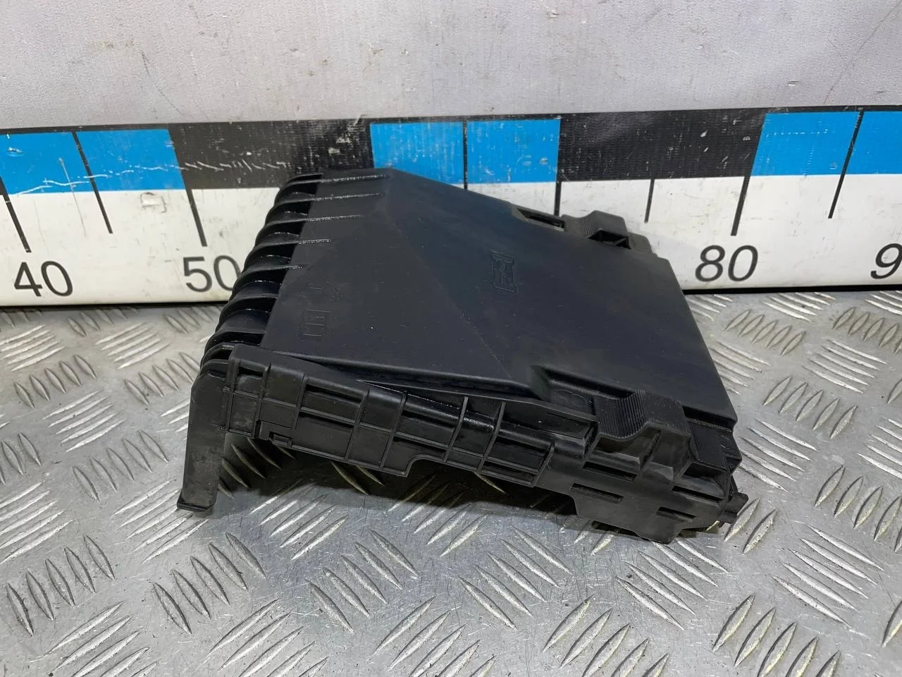 [Б/У] Крышка блока предохранителей [Код: 00532468 ]