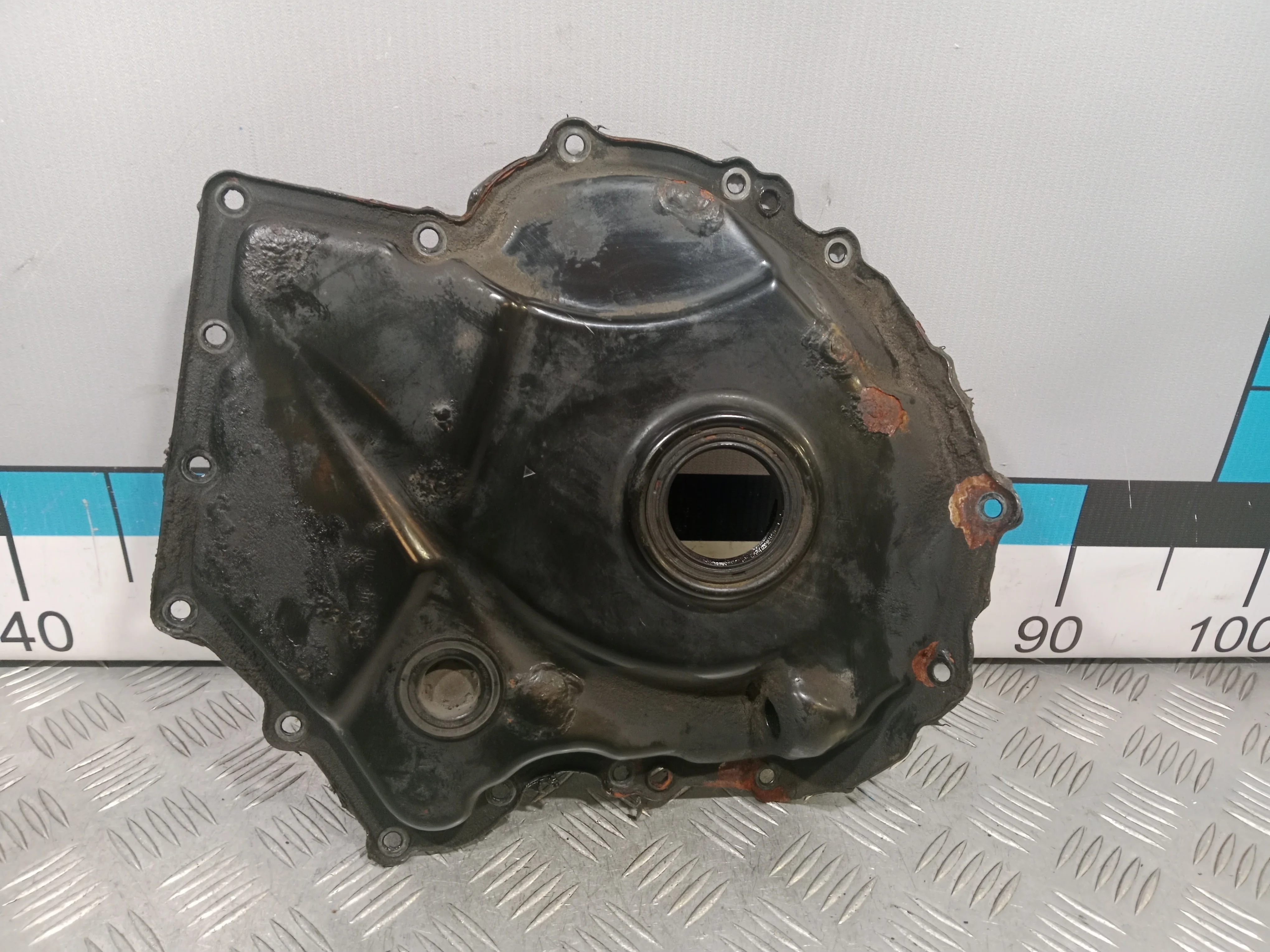 [Б/У] Крышка двигателя передняя - коррозия [Незначительные дефекты] [Код: 00463545 ]