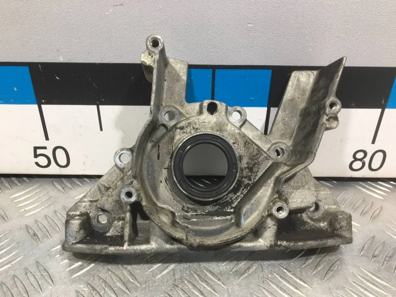 [Б/У] Крышка двигателя передняя VAG [Код: 00638318 ]