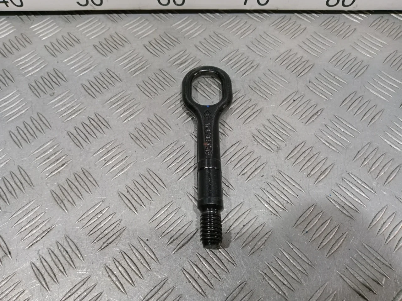 [Б/У] Крюк буксировочный передний [Код: 00635294 ]